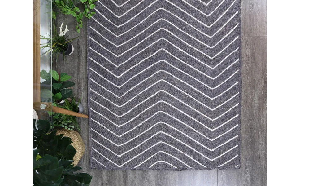 Amara Grey Chevron Natural Rug